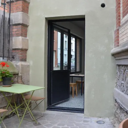 Проживание в семье Super Сен-Дени